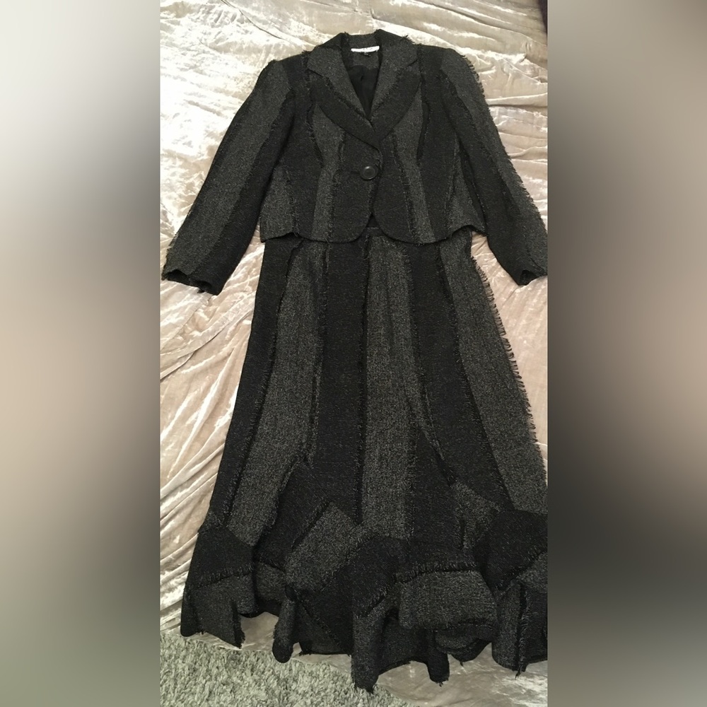 Talk of the Walk Black and Gray Skirt Set